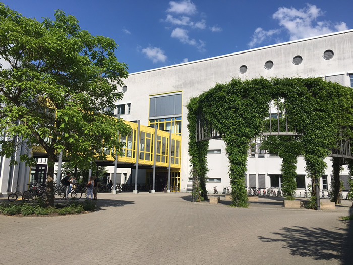 Research center for the environment ("Forschungszentrum Umwelt")